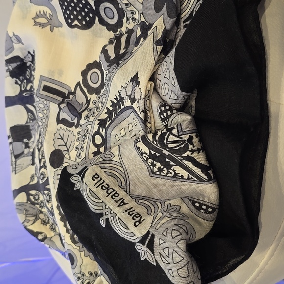 Rani Arabella Made Italy Silk Wool White Black Wrap large Scarf 53" x 53" - Picture 5 of 5